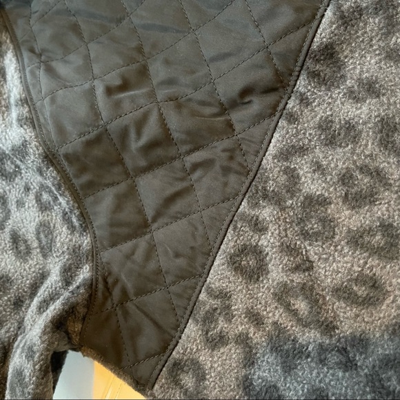 NWT J.Crew Quilted Button Neck Sherpa Tunic Black Leopard Large - Picture 7 of 9